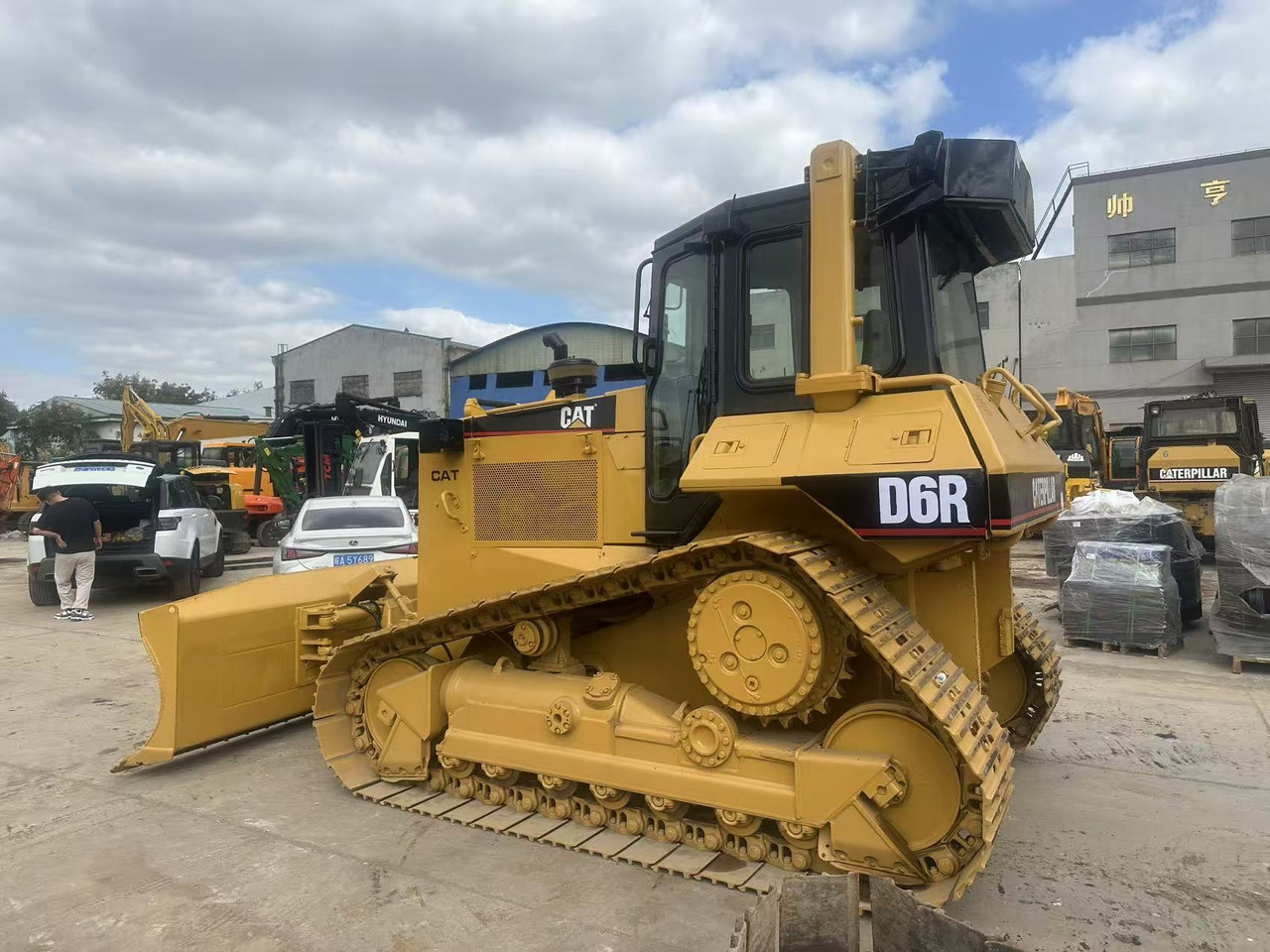 CATERPILLAR D6R Bulldozer Click forDiscount - Bulldozer: foto 3 CATERPILLAR D6R Bulldozer Click forDiscount - Bulldozer: foto 3