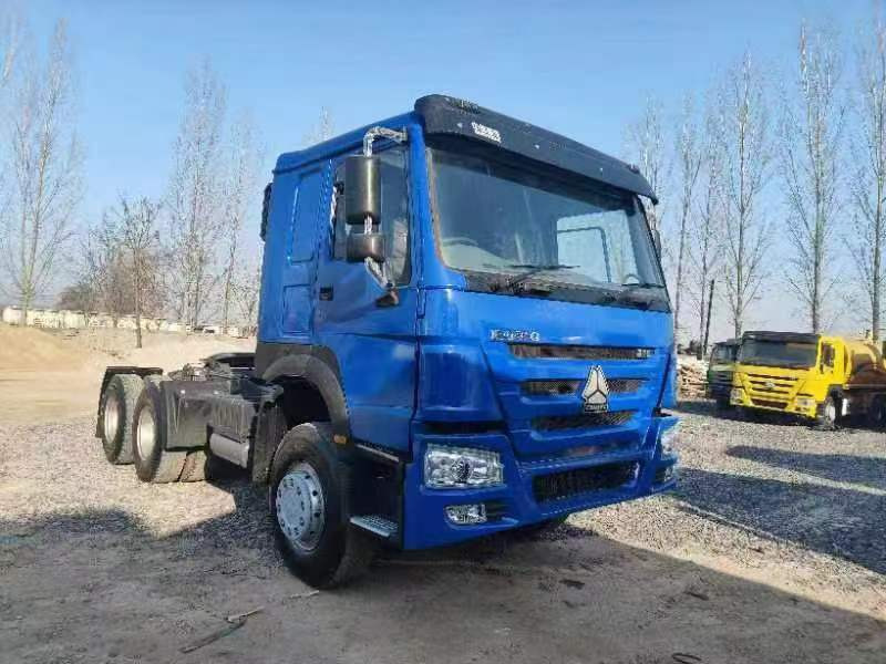 SINOTRUK HOWO 6x4 Tractor Unit Click for Discount - Cabeza tractora: foto 1 SINOTRUK HOWO 6x4 Tractor Unit Click for Discount - Cabeza tractora: foto 1