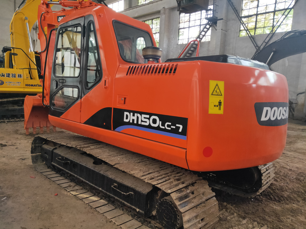 DOOSAN DH150LC-7 - Excavadora de cadenas: foto 4 DOOSAN DH150LC-7 - Excavadora de cadenas: foto 4
