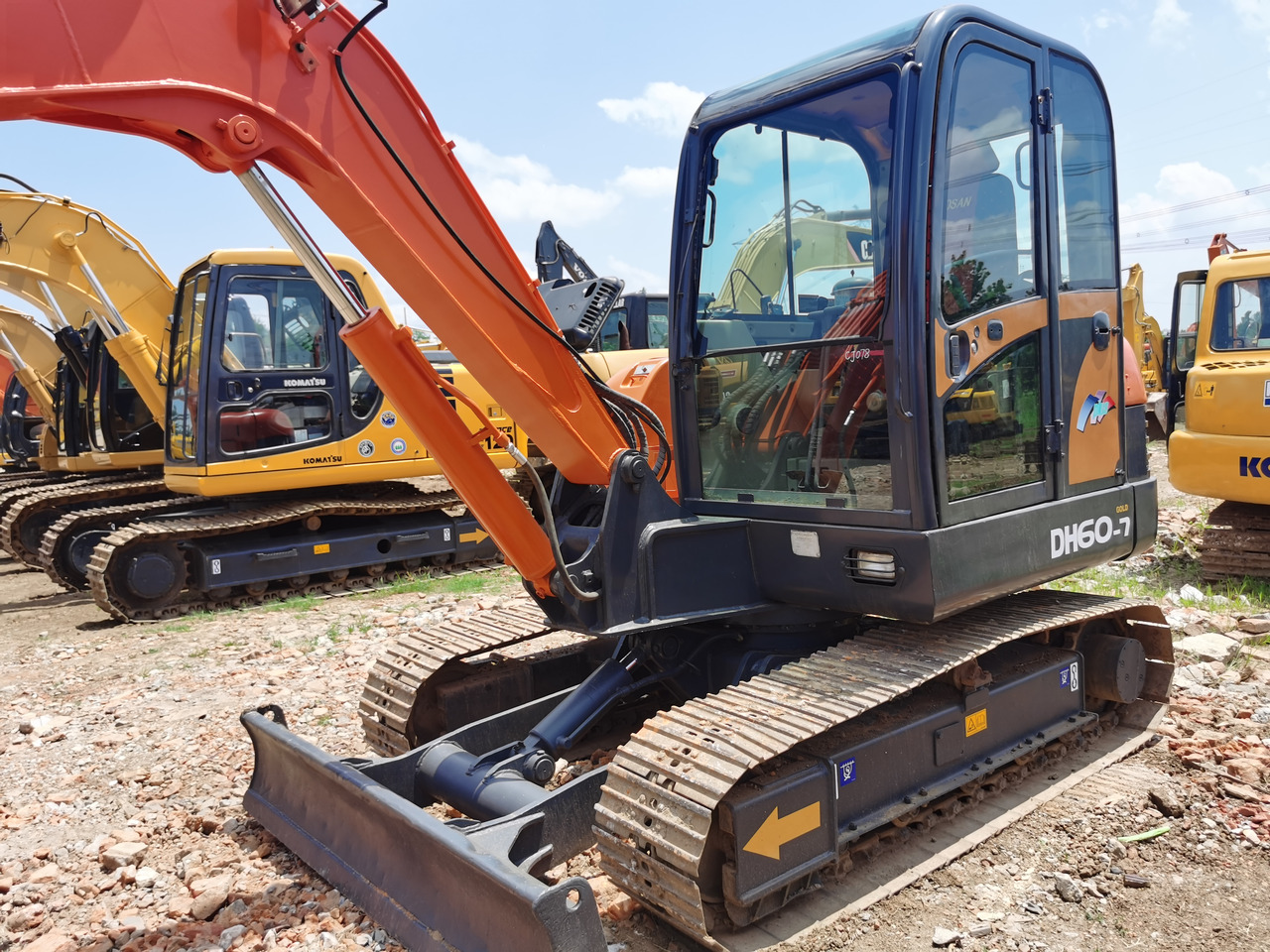 DOOSAN DH60-7 - Excavadora de cadenas: foto 5 DOOSAN DH60-7 - Excavadora de cadenas: foto 5