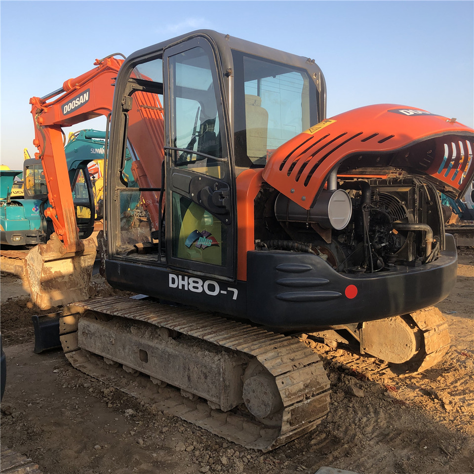 DOOSAN DH80-7 - Excavadora de cadenas: foto 3 DOOSAN DH80-7 - Excavadora de cadenas: foto 3
