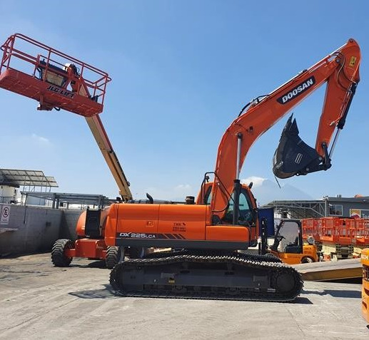 DOOSAN DX225LCA - Excavadora de cadenas: foto 3 DOOSAN DX225LCA - Excavadora de cadenas: foto 3