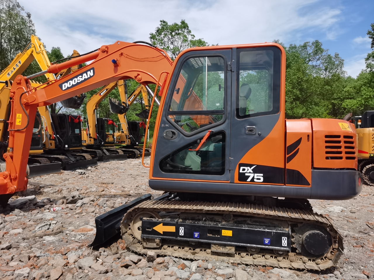 DOOSAN DX75 - Excavadora de cadenas: foto 5 DOOSAN DX75 - Excavadora de cadenas: foto 5
