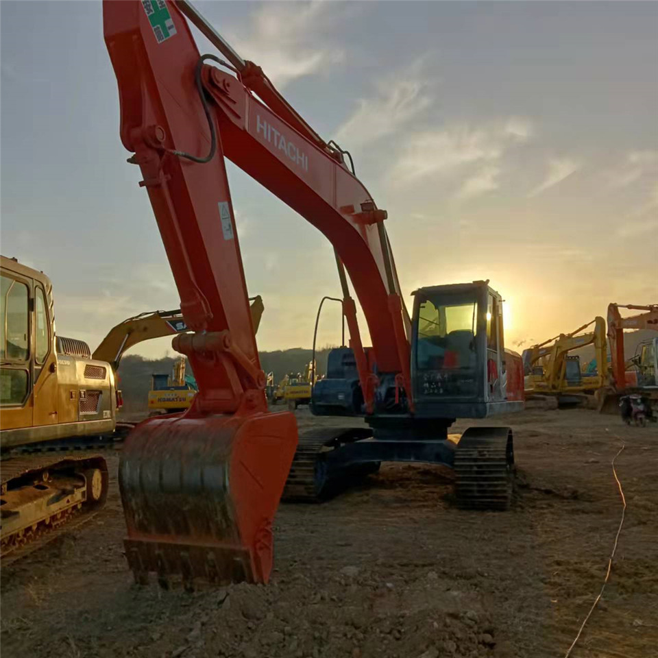 HITACHI ZX210 - Excavadora de cadenas: foto 3 HITACHI ZX210 - Excavadora de cadenas: foto 3