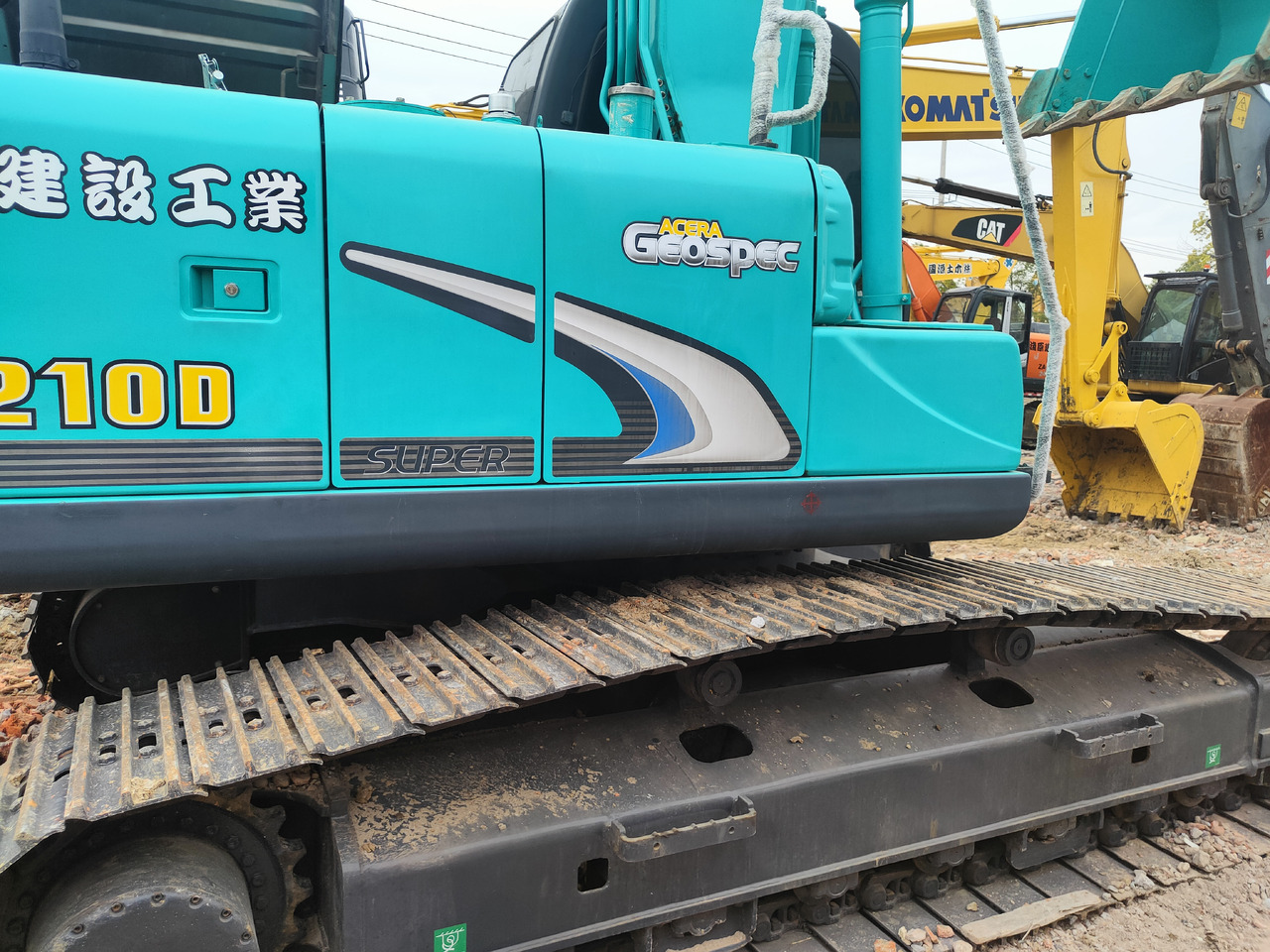 KOBELCO SK210D - Excavadora de cadenas: foto 4 KOBELCO SK210D - Excavadora de cadenas: foto 4