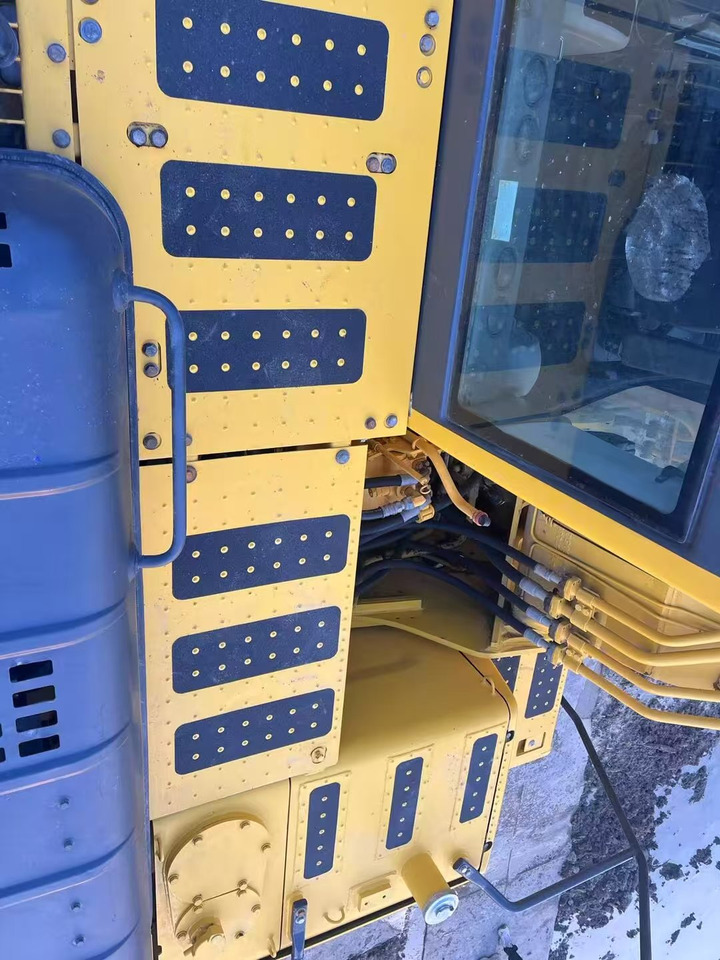 KOMATSU PC200 - Excavadora de cadenas: foto 4 KOMATSU PC200 - Excavadora de cadenas: foto 4