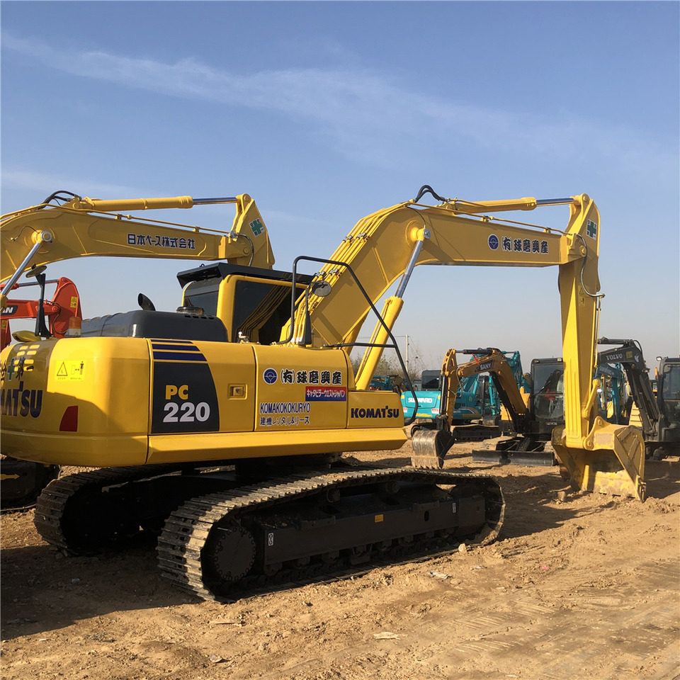 KOMATSU PC220-8 - Excavadora de cadenas: foto 1 KOMATSU PC220-8 - Excavadora de cadenas: foto 1