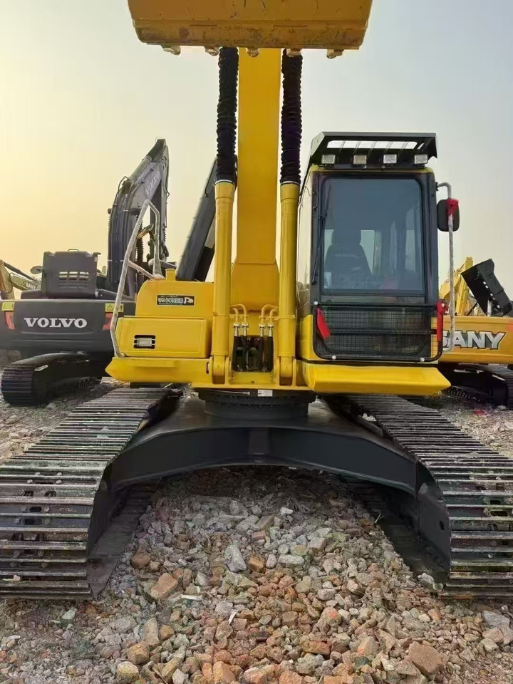 KOMATSU PC240 - Excavadora de cadenas: foto 5 KOMATSU PC240 - Excavadora de cadenas: foto 5