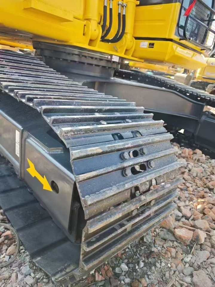 KOMATSU PC240 - Excavadora de cadenas: foto 4 KOMATSU PC240 - Excavadora de cadenas: foto 4