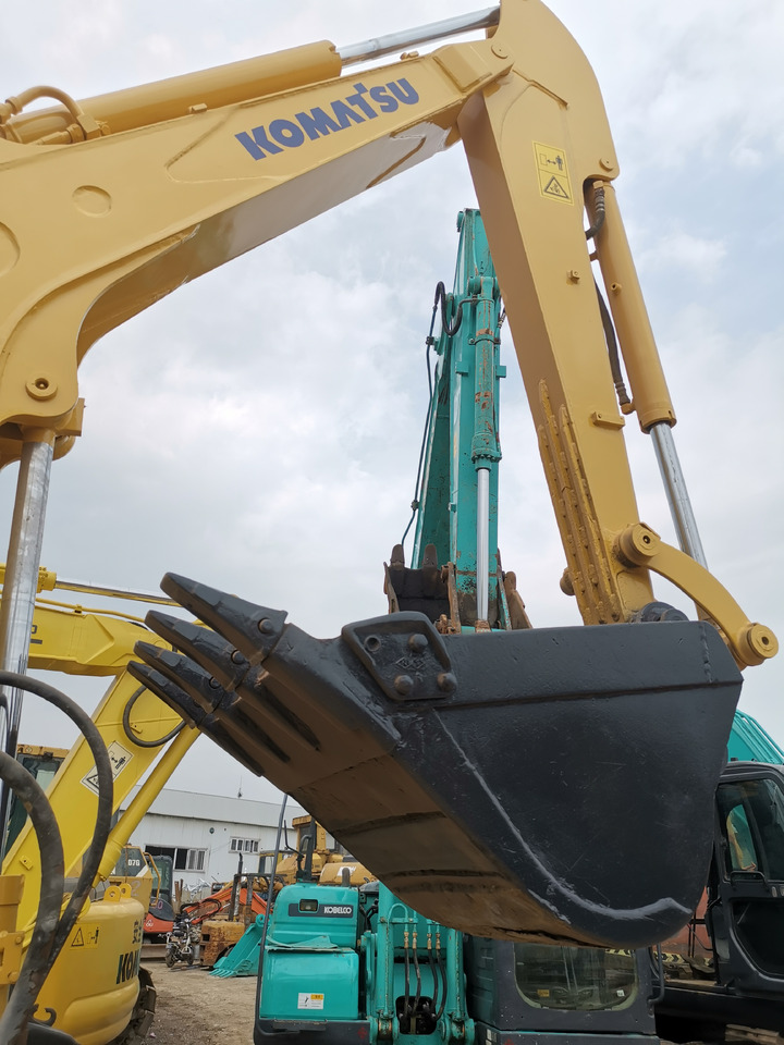 Excavadora de cadenas KOMATSU PC35MR: foto 6