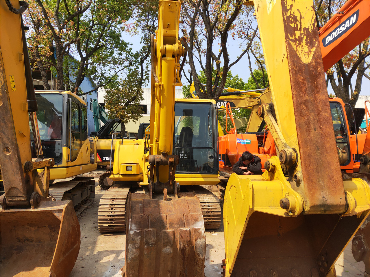 KOMATSU PC60 Mini Excavator - Miniexcavadora: foto 2 KOMATSU PC60 Mini Excavator - Miniexcavadora: foto 2