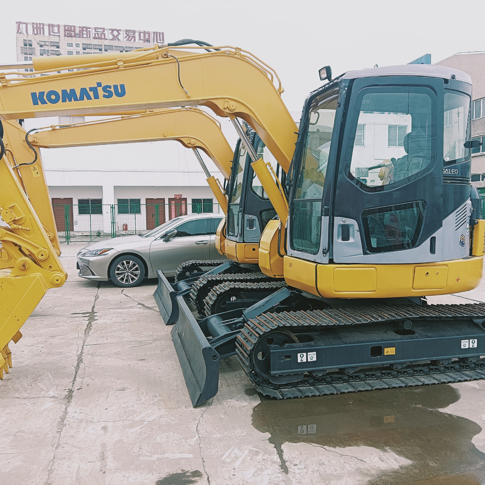 KOMATSU PC78 - Excavadora de cadenas: foto 4 KOMATSU PC78 - Excavadora de cadenas: foto 4