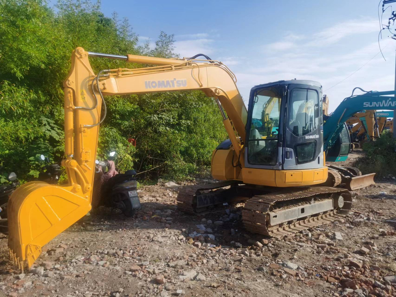 KOMATSU PC78US - Excavadora de cadenas: foto 1 KOMATSU PC78US - Excavadora de cadenas: foto 1