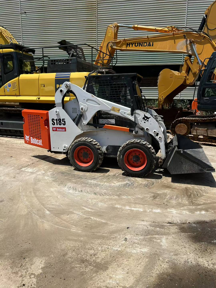 BOBCAT Skid Steer Loader S185 - Maquinaria de construcción: foto 3 BOBCAT Skid Steer Loader S185 - Maquinaria de construcción: foto 3