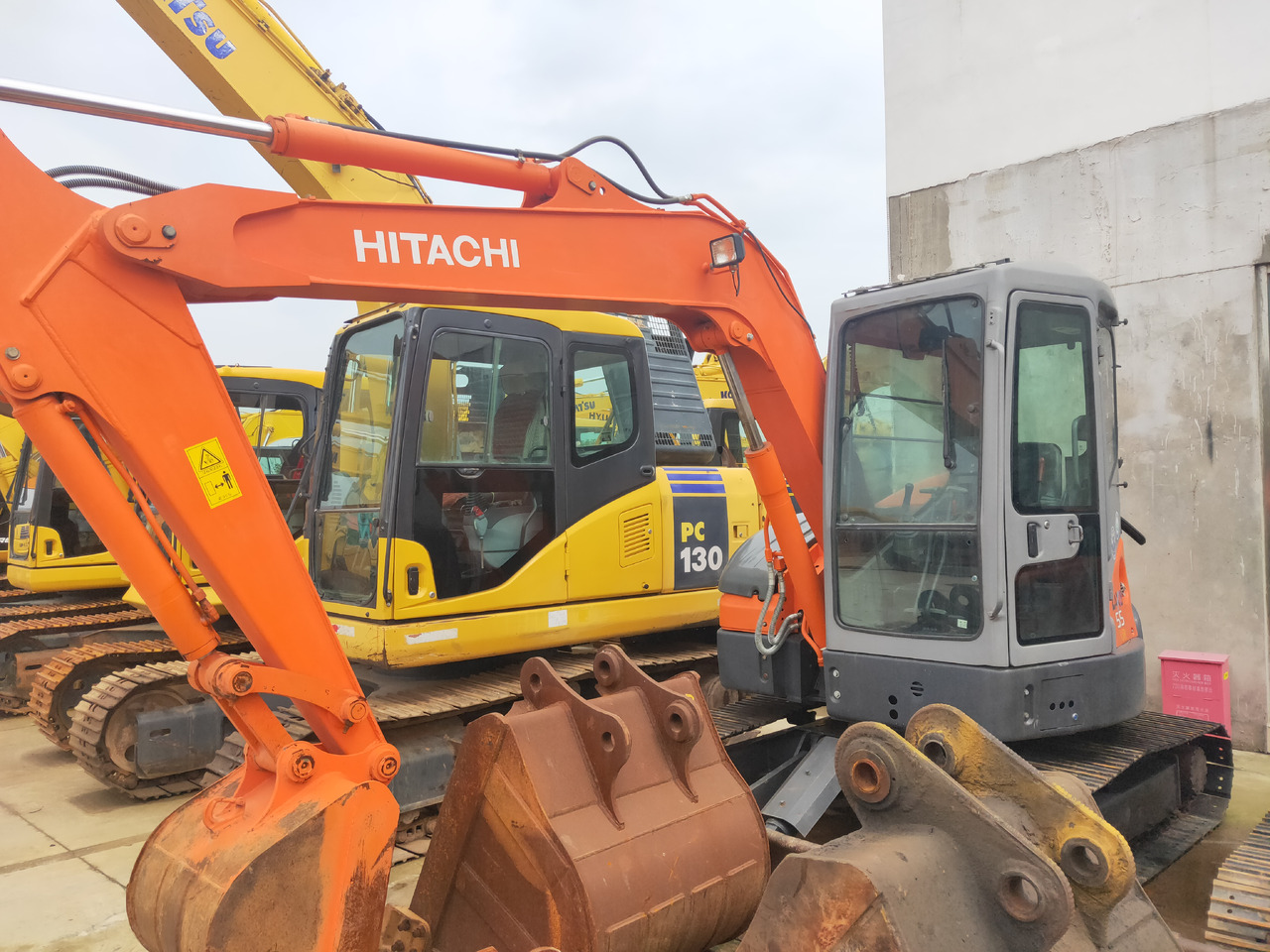 HITACHI ZX55 - Maquinaria de construcción: foto 2 HITACHI ZX55 - Maquinaria de construcción: foto 2