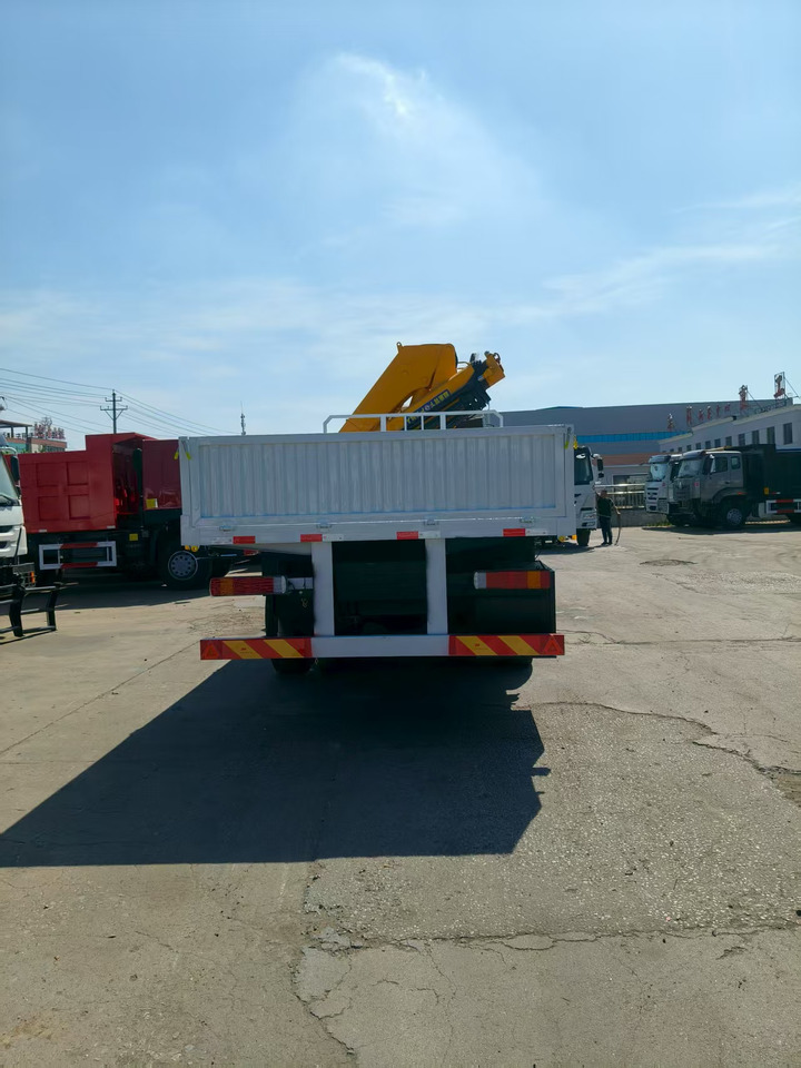 SHACMAN Truck Counted Crane 6x4 Click for Discount - Camión volquete: foto 5 SHACMAN Truck Counted Crane 6x4 Click for Discount - Camión volquete: foto 5
