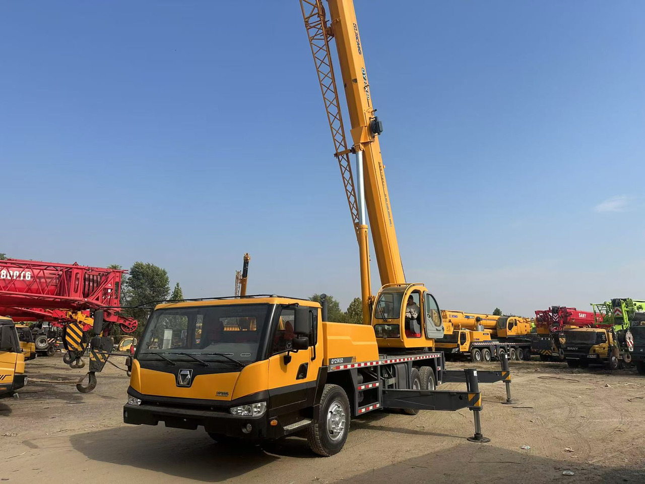 XCMG Crane QY25K5D Good Condition - Grúa: foto 1 XCMG Crane QY25K5D Good Condition - Grúa: foto 1