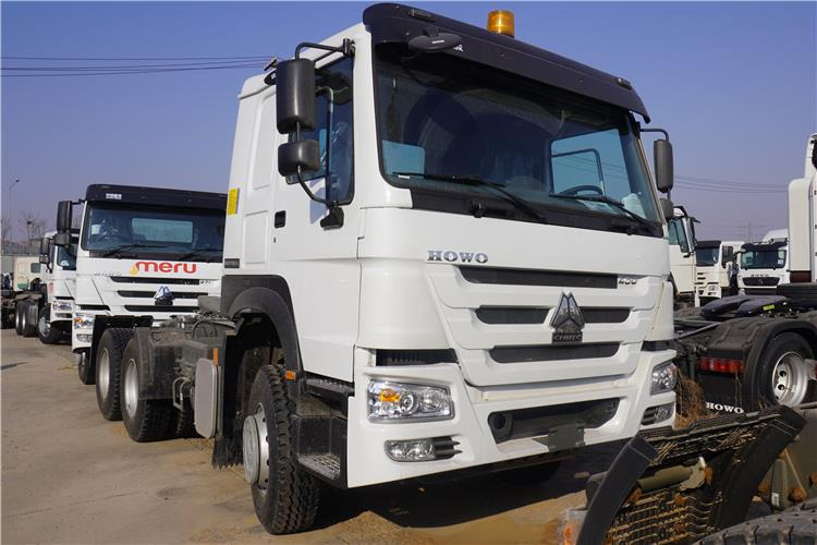 SINOTRUK Howo Truck Head Price 400HP for Sale In Guinea - Cabeza tractora: foto 1 SINOTRUK Howo Truck Head Price 400HP for Sale In Guinea - Cabeza tractora: foto 1