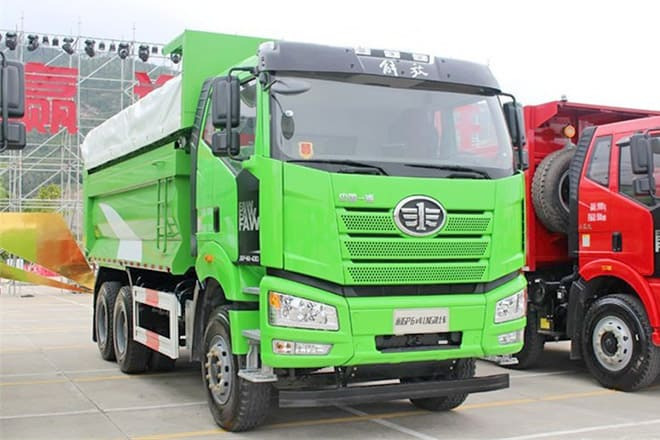 FAW Faw J6P Dump Truck for Sale in Togo - Camión volquete: foto 2 FAW Faw J6P Dump Truck for Sale in Togo - Camión volquete: foto 2