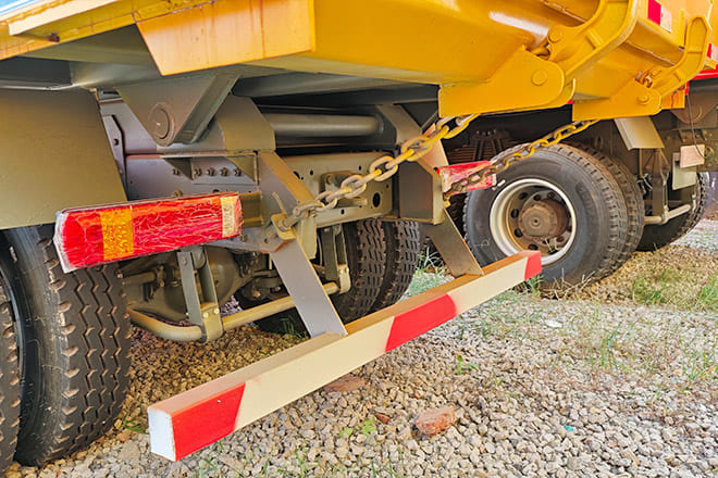 SINOTRUK Second Hand Sinotruk Howo 371 Dump Truck Specifications for Sale in Uruguay - Camión volquete: foto 5 SINOTRUK Second Hand Sinotruk Howo 371 Dump Truck Specifications for Sale in Uruguay - Camión volquete: foto 5