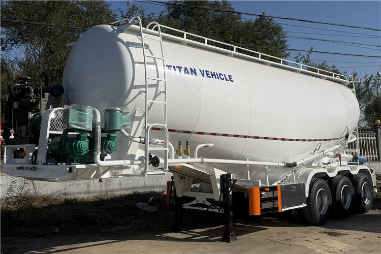 TITAN 3 Axle 50 Ton Dry Bulker Cement Tanker Trailer for Sale In Saudi Arabia - Semirremolque silo: foto 1 TITAN 3 Axle 50 Ton Dry Bulker Cement Tanker Trailer for Sale In Saudi Arabia - Semirremolque silo: foto 1