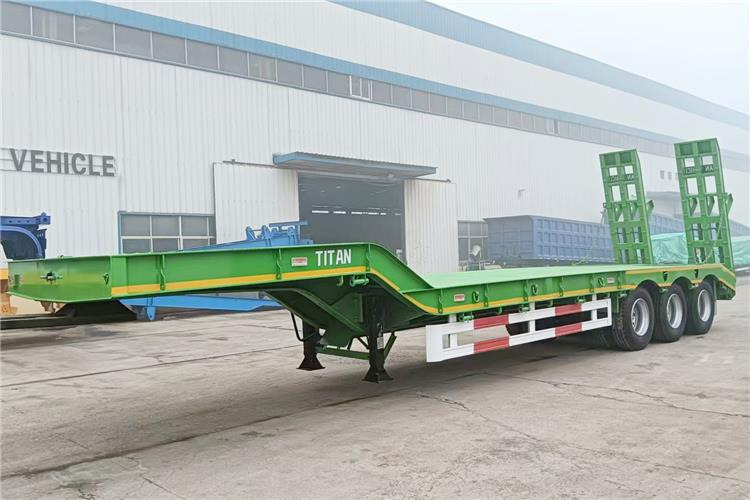 TITAN 80 Ton Equal Width Low Bed Truck Trailer for Sale In Ghana - Semirremolque góndola rebajadas: foto 1 TITAN 80 Ton Equal Width Low Bed Truck Trailer for Sale In Ghana - Semirremolque góndola rebajadas: foto 1