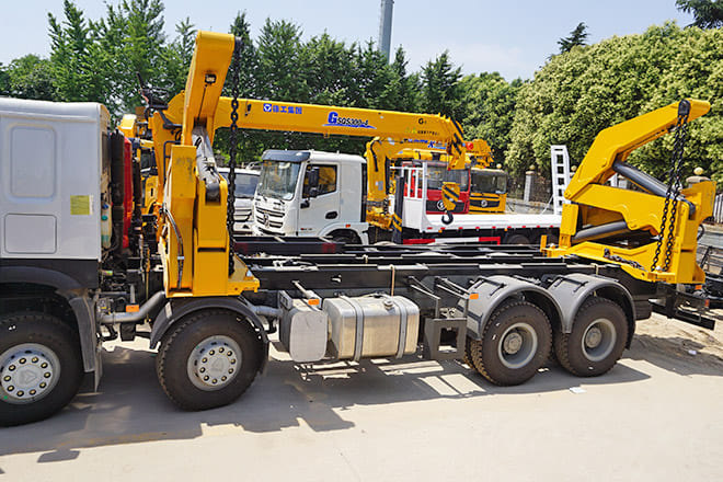 XCMG 20Ft Container Side Lift Truck for Sale in Guyana - Camión portacontenedore/ Intercambiable: foto 3 XCMG 20Ft Container Side Lift Truck for Sale in Guyana - Camión portacontenedore/ Intercambiable: foto 3