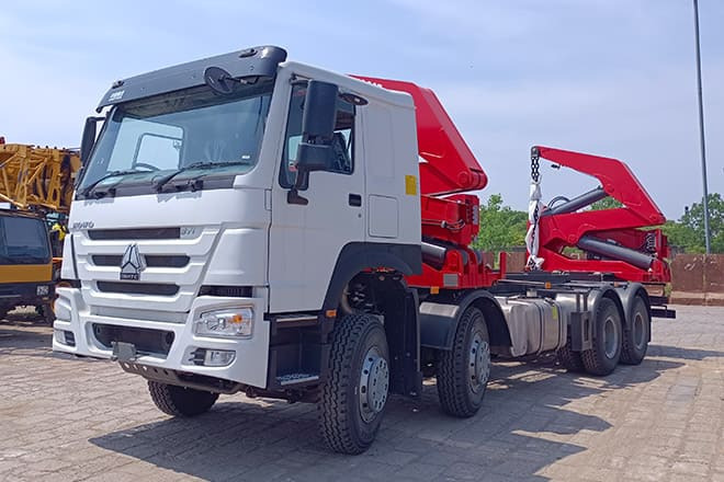 XCMG XCMG Side Loader Truck Container for Sale in Barbados - Camión portacontenedore/ Intercambiable: foto 2 XCMG XCMG Side Loader Truck Container for Sale in Barbados - Camión portacontenedore/ Intercambiable: foto 2