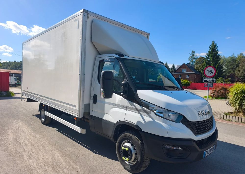 Iveco DAILY 70C18 KONTENER 5,5M obsługa silnika nowy rozrząd - Camión caja cerrada: foto 2 Iveco DAILY 70C18 KONTENER 5,5M obsługa silnika nowy rozrząd - Camión caja cerrada: foto 2