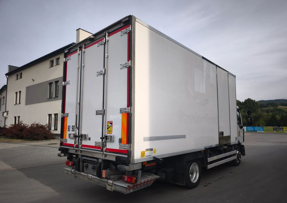 Renault Gama D 210  rama do zabudowy poduszka klima - Camión chasis: foto 5 Renault Gama D 210  rama do zabudowy poduszka klima - Camión chasis: foto 5