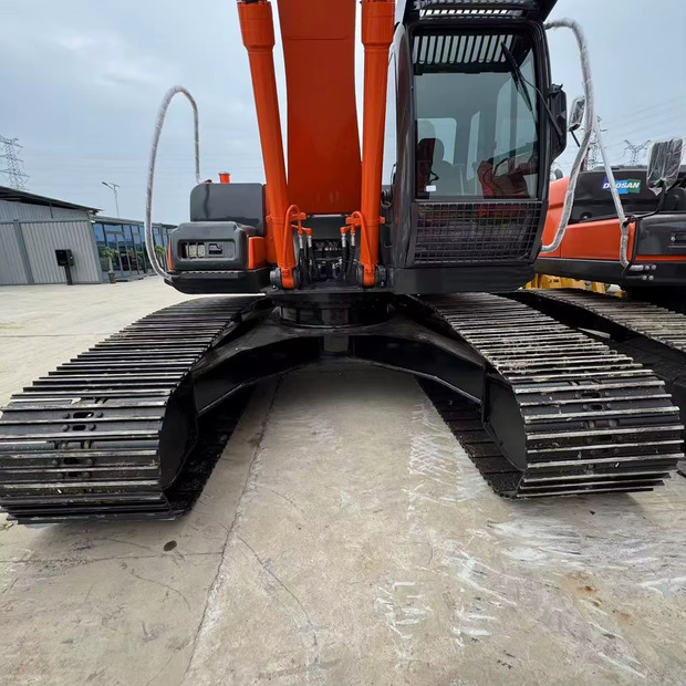2022 Hitachi ZX250 - Excavadora de cadenas: foto 3 2022 Hitachi ZX250 - Excavadora de cadenas: foto 3