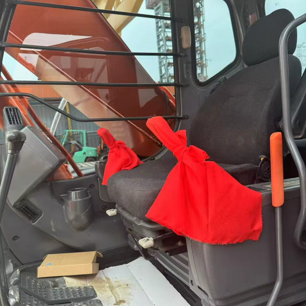 Excavadora de cadenas 2023 Hitachi ZX250: foto 12