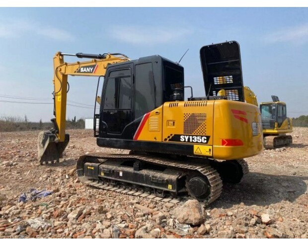 Excavadora de cadenas 2023 Sany SY135C: foto 12