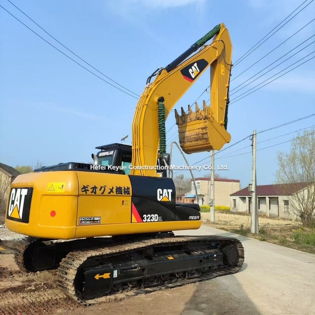 Excavadora de cadenas 2024 Caterpillar 323GC: foto 13