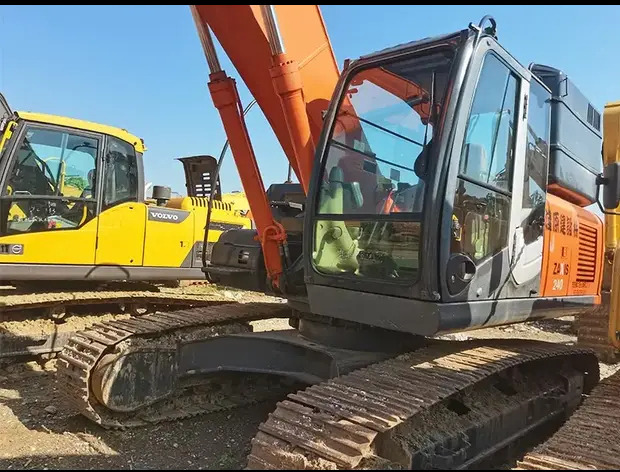 2024 Hitachi ZX240 - Excavadora de cadenas: foto 4 2024 Hitachi ZX240 - Excavadora de cadenas: foto 4