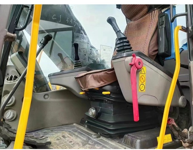 2024 Volvo EC220 - Excavadora de cadenas: foto 5 2024 Volvo EC220 - Excavadora de cadenas: foto 5