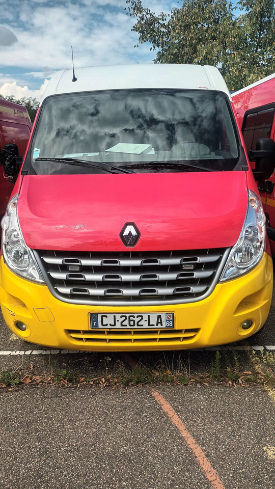 A vendre RENAULT MASTER année 2012. - Ambulancia: foto 1 A vendre RENAULT MASTER année 2012. - Ambulancia: foto 1