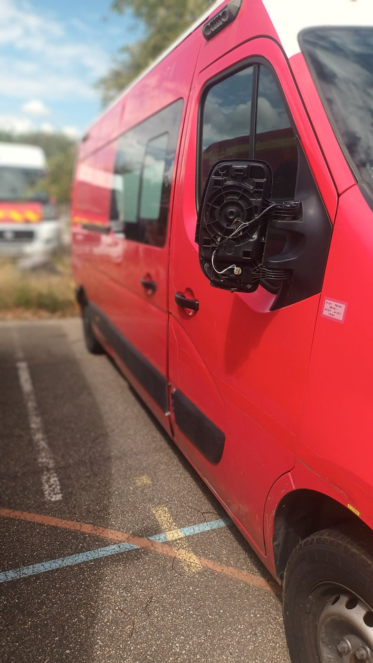 A vendre RENAULT MASTER année 2012. - Ambulancia: foto 4 A vendre RENAULT MASTER année 2012. - Ambulancia: foto 4