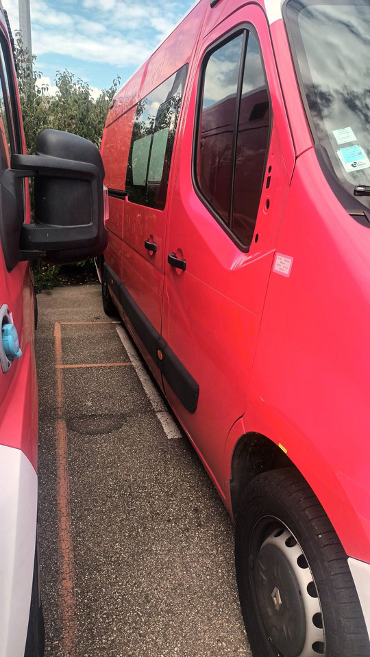 A vendre en l'état RENAULT MASTER 2015. - Ambulancia: foto 2 A vendre en l'état RENAULT MASTER 2015. - Ambulancia: foto 2