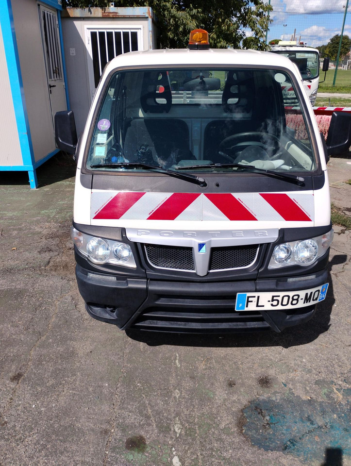 PIAGGIO PORTER 2 PLACES AVEC PLATEAU GENRE CTTE / DISPONIBL - Furgoneta caja abierta: foto 2 PIAGGIO PORTER 2 PLACES AVEC PLATEAU GENRE CTTE / DISPONIBL - Furgoneta caja abierta: foto 2