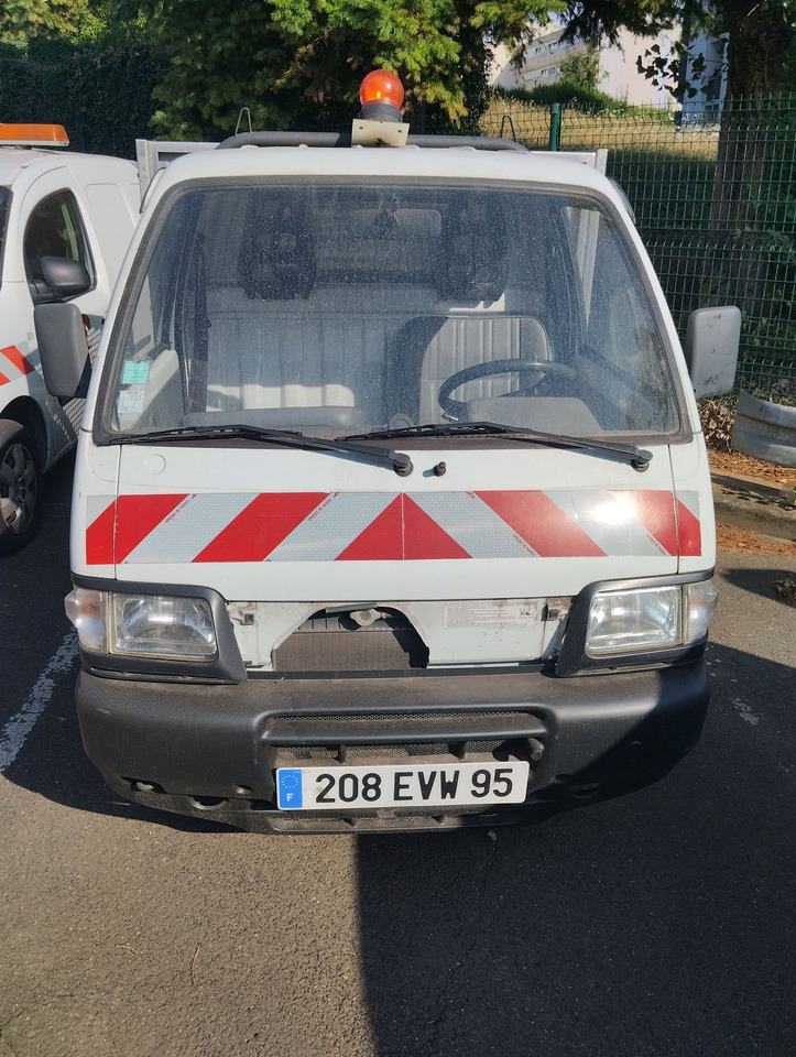 PIAGGIO PORTER 208EVW95 benne - Vehículo utilitario eléctrico, Camión volquete: foto 1 PIAGGIO PORTER 208EVW95 benne - Vehículo utilitario eléctrico, Camión volquete: foto 1