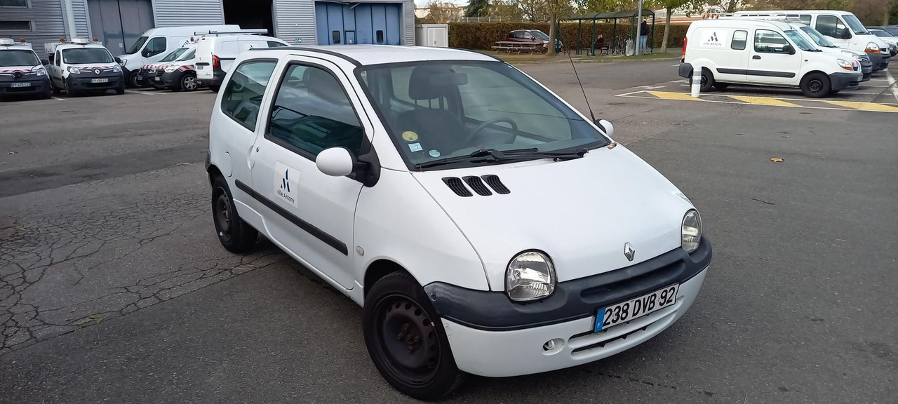 TWINGO ESSENCE (267) - Coche: foto 1 TWINGO ESSENCE (267) - Coche: foto 1