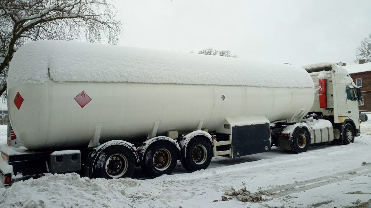 LPG ADR unit 4 sale. VOLVO truck FH sold together with semi-trailer gas tanker - Cabeza tractora: foto 2 LPG ADR unit 4 sale. VOLVO truck FH sold together with semi-trailer gas tanker - Cabeza tractora: foto 2