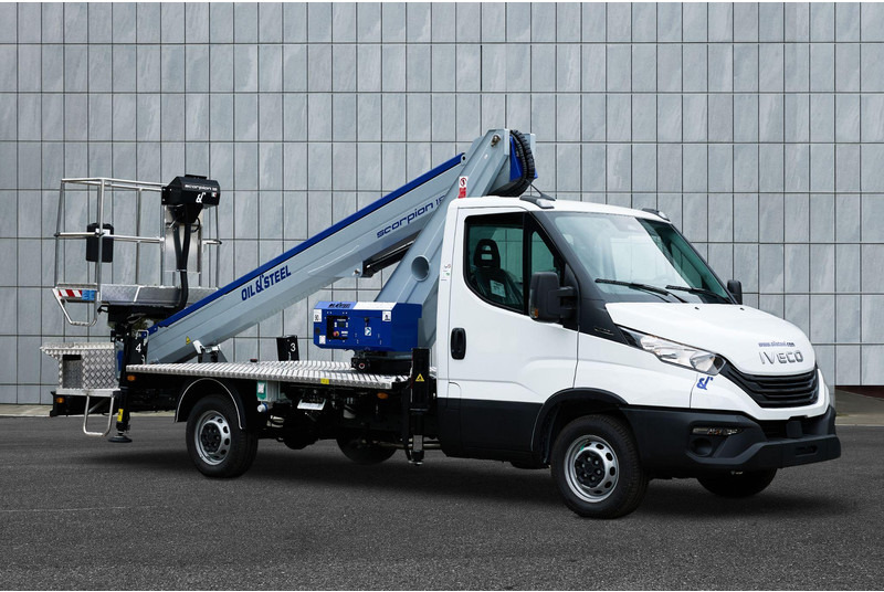 Oil & Steel Scorpion 18 Sobre IVECO DAILY 35S14 entre ejes 3750 mm - Plataforma elevadora: foto 1 Oil & Steel Scorpion 18 Sobre IVECO DAILY 35S14 entre ejes 3750 mm - Plataforma elevadora: foto 1