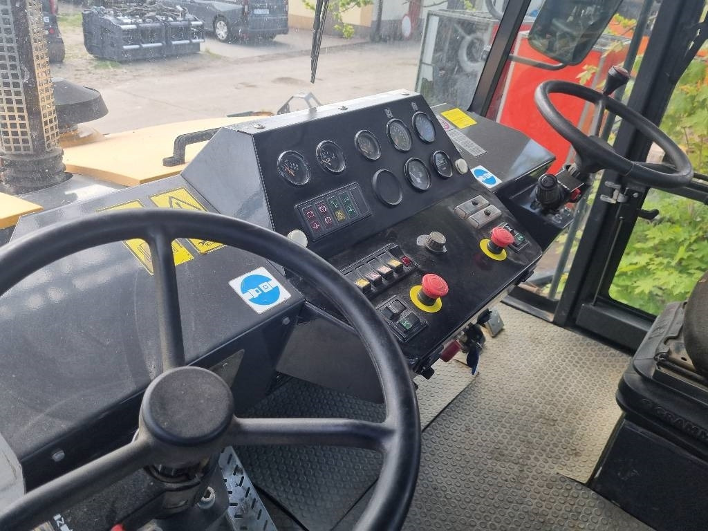 Ammann AP 240 - Rodillo de neumáticos: foto 5 Ammann AP 240 - Rodillo de neumáticos: foto 5