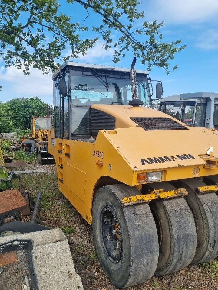 Ammann AP 240 - Rodillo de neumáticos: foto 1 Ammann AP 240 - Rodillo de neumáticos: foto 1