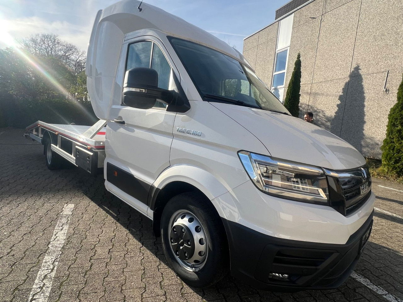 MAN TGE 6.160 Automatic Schlafkab Sofort Verfügbarba - Camión portavehículos: foto 2 MAN TGE 6.160 Automatic Schlafkab Sofort Verfügbarba - Camión portavehículos: foto 2