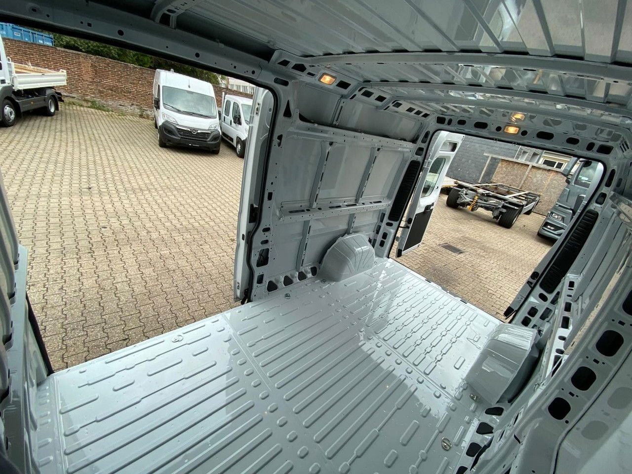 Opel Movano Cargo - Furgón: foto 5 Opel Movano Cargo - Furgón: foto 5