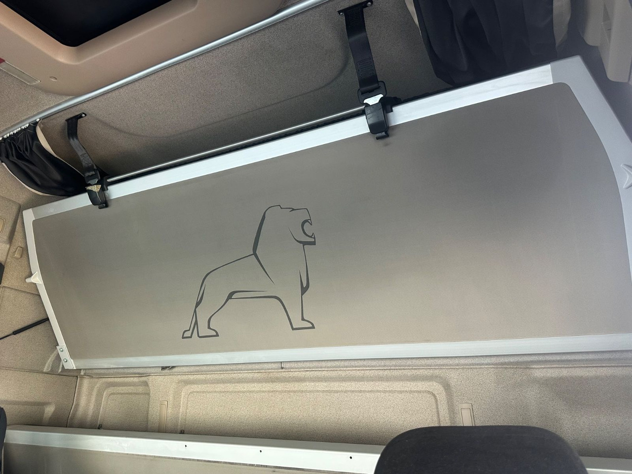 Cabeza tractora MAN TGX 18.460 XXL Intarder/Standklima: foto 8 Cabeza tractora MAN TGX 18.460 XXL Intarder/Standklima: foto 8