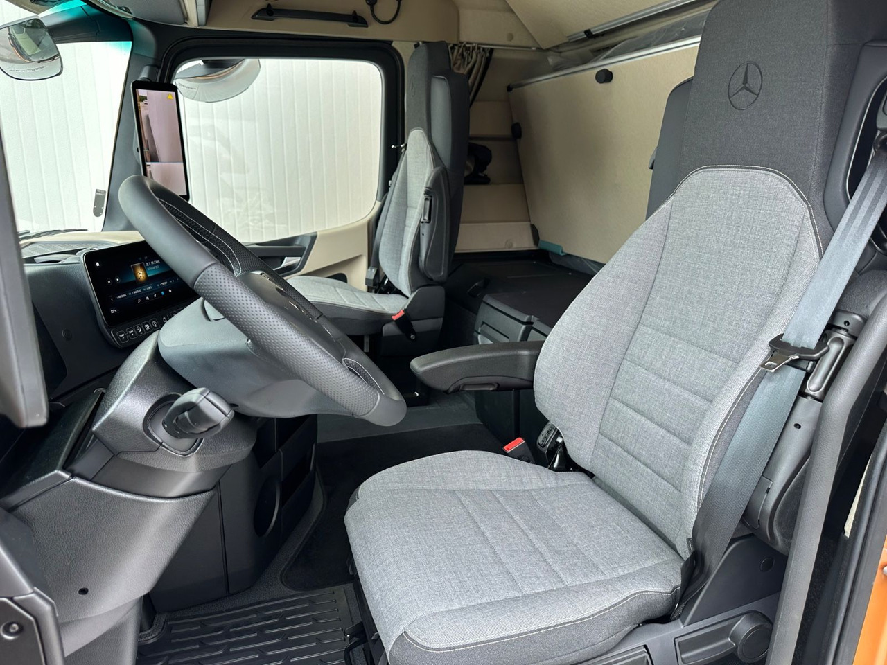 Cabeza tractora Mercedes-Benz Actros 1853 ProCab Bronze: foto 7